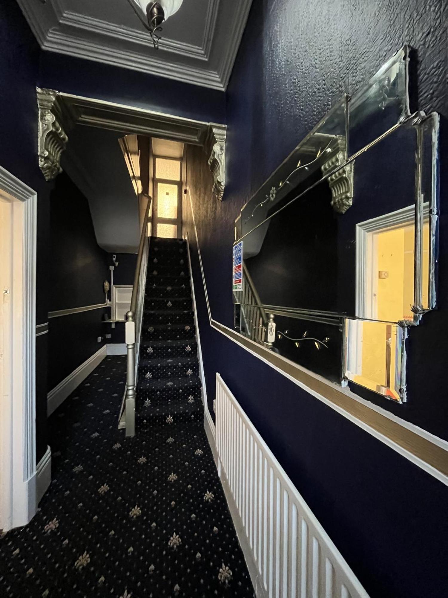 Stay At 25 Blackpool Bagian luar foto