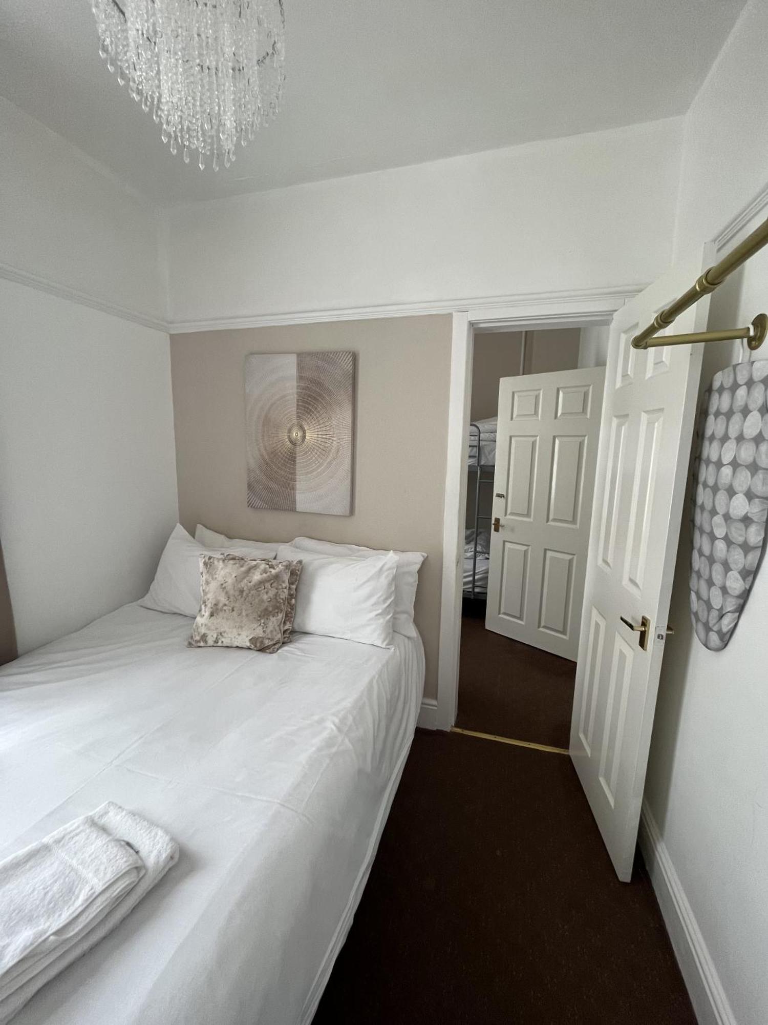 Stay At 25 Blackpool Bagian luar foto